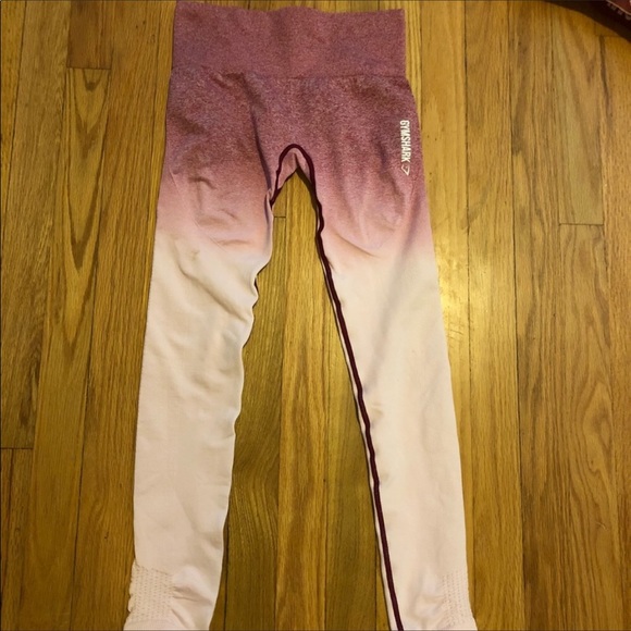 Small ombré EUC gymshark - Picture 2 of 3